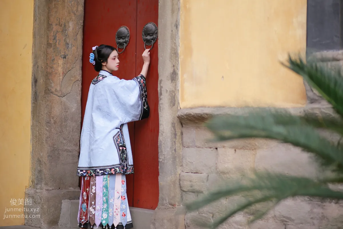 Yi Yue: YiTuYu photo 10
