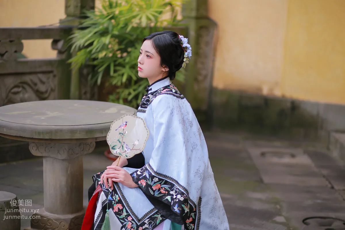 Yi Yue: YiTuYu photo 16