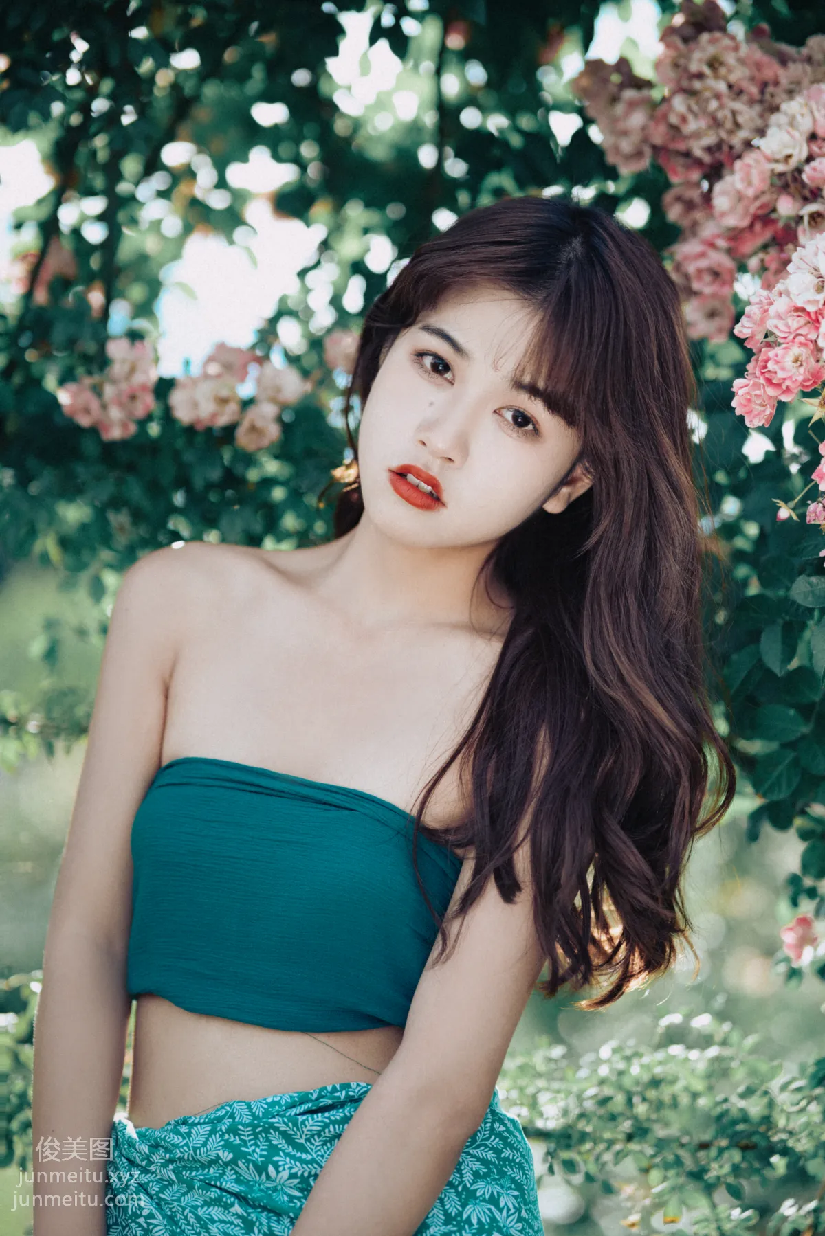[YiTuYu] 2021.11.19 Flower Season Girl, Luo Zhi photo 4