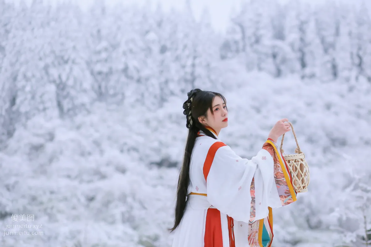 Yi Yue: YiTuYu photo 2