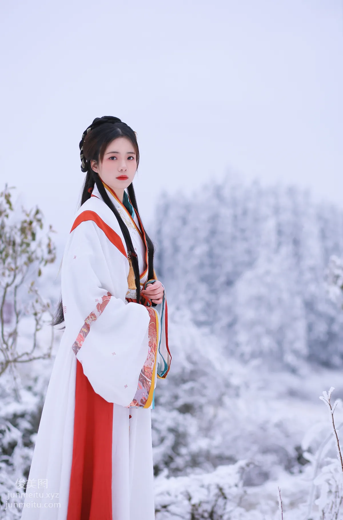 Yi Yue: YiTuYu photo 4