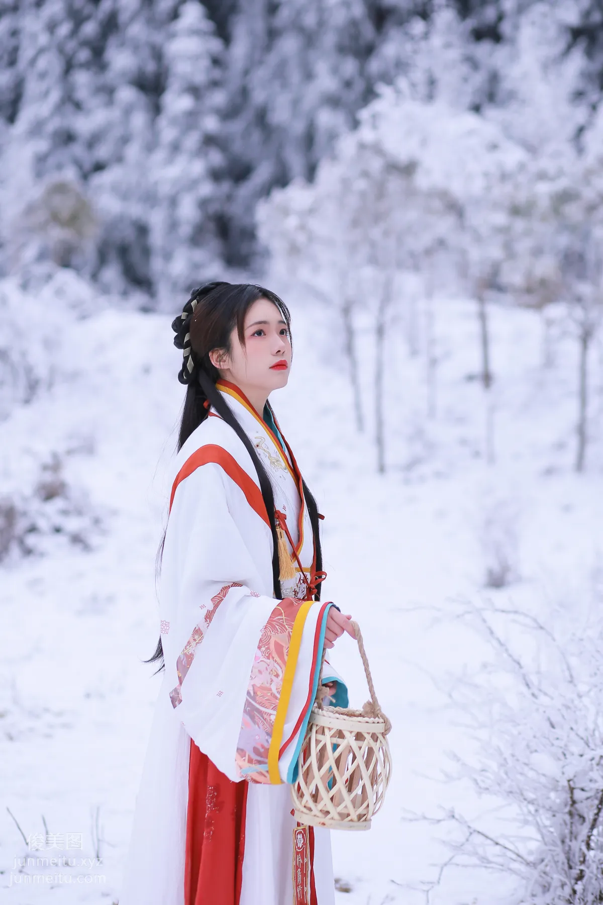 Yi Yue: YiTuYu photo 10