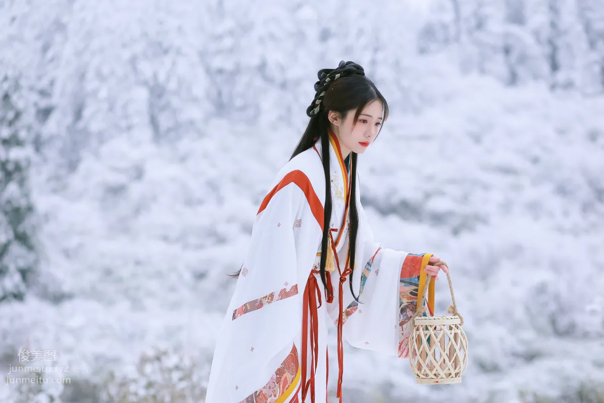 Yi Yue: YiTuYu photo 17