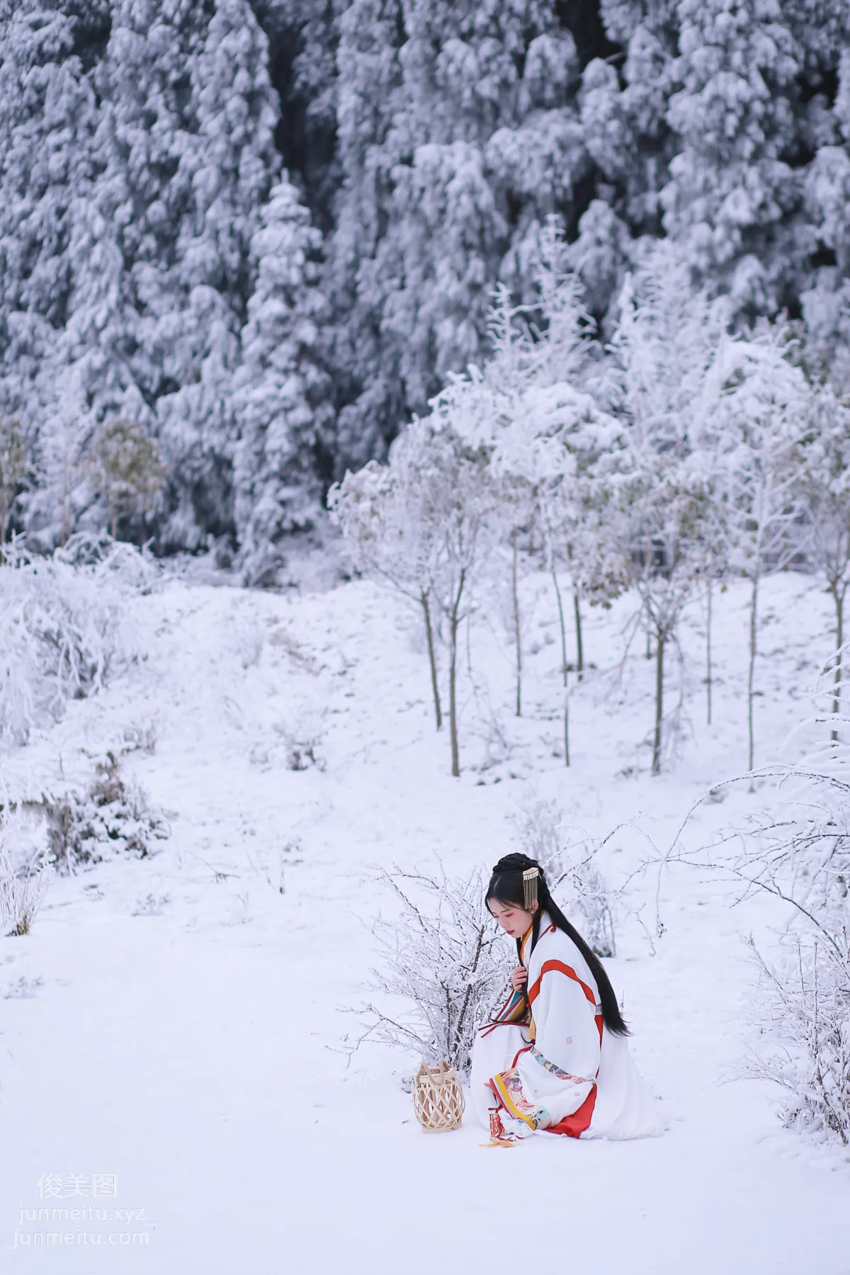 Yi Yue: YiTuYu photo 23