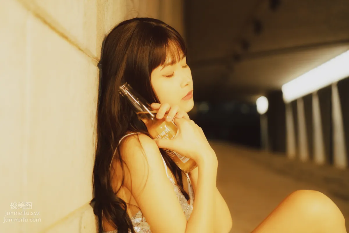 [YiTuYu] 2021.11.25 Girl Under the Bridge Arch, Xiao Ke photo 4