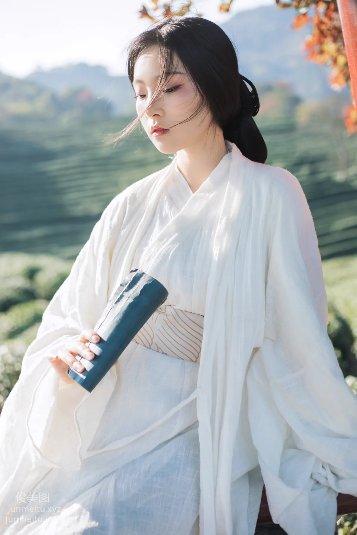 Yige Bailu: YiTuYu photo 6