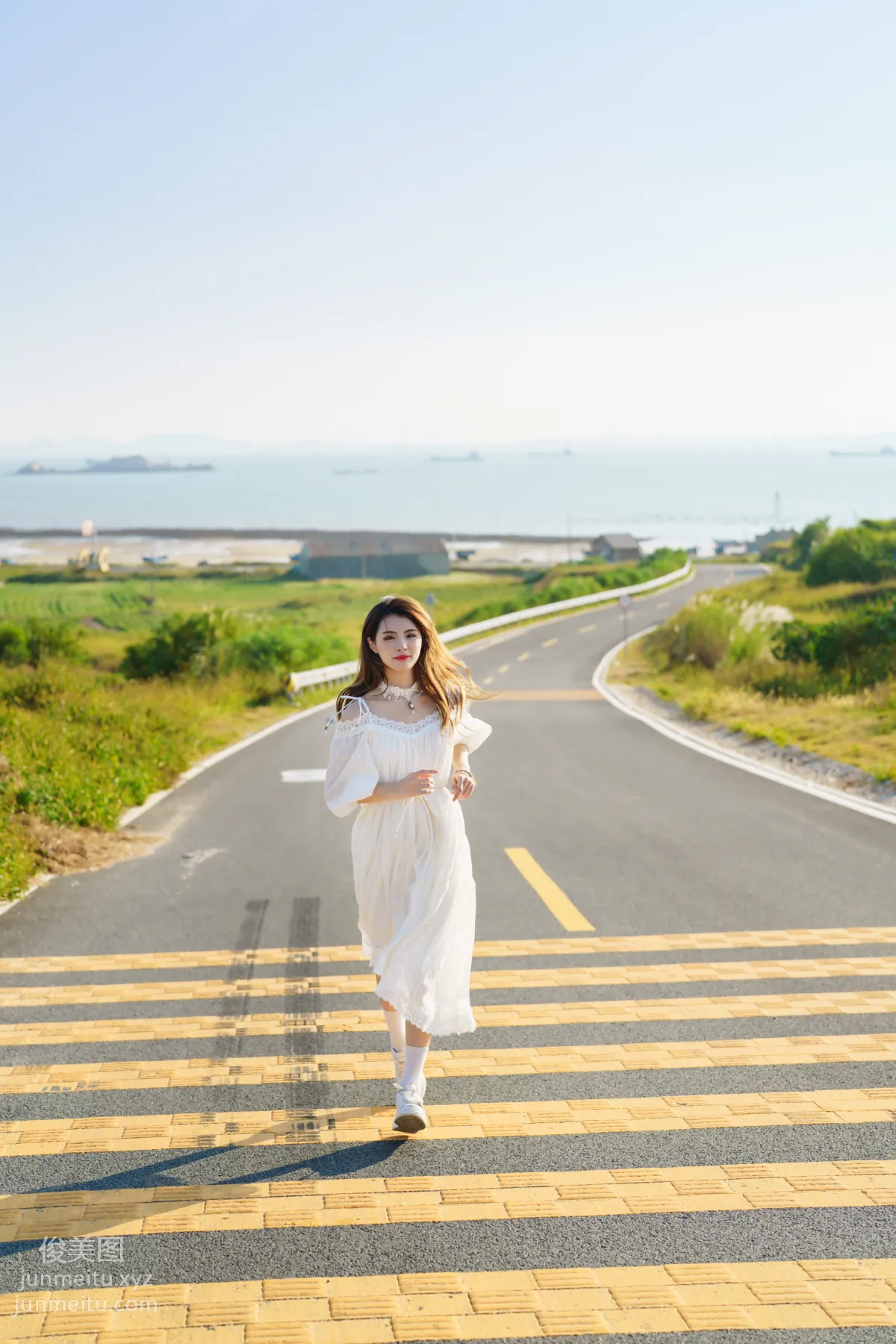Teng Jing: YiTuYu photo 8