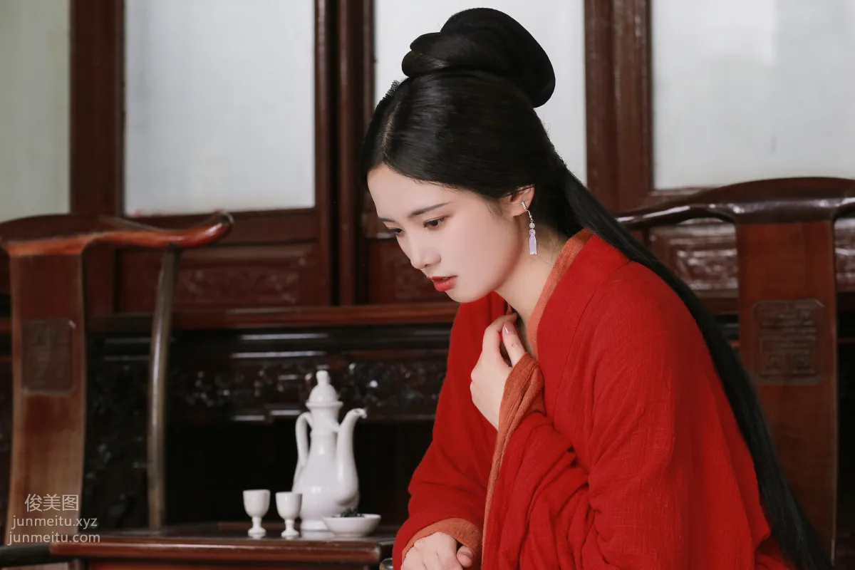 Yi Yue: YiTuYu photo 5