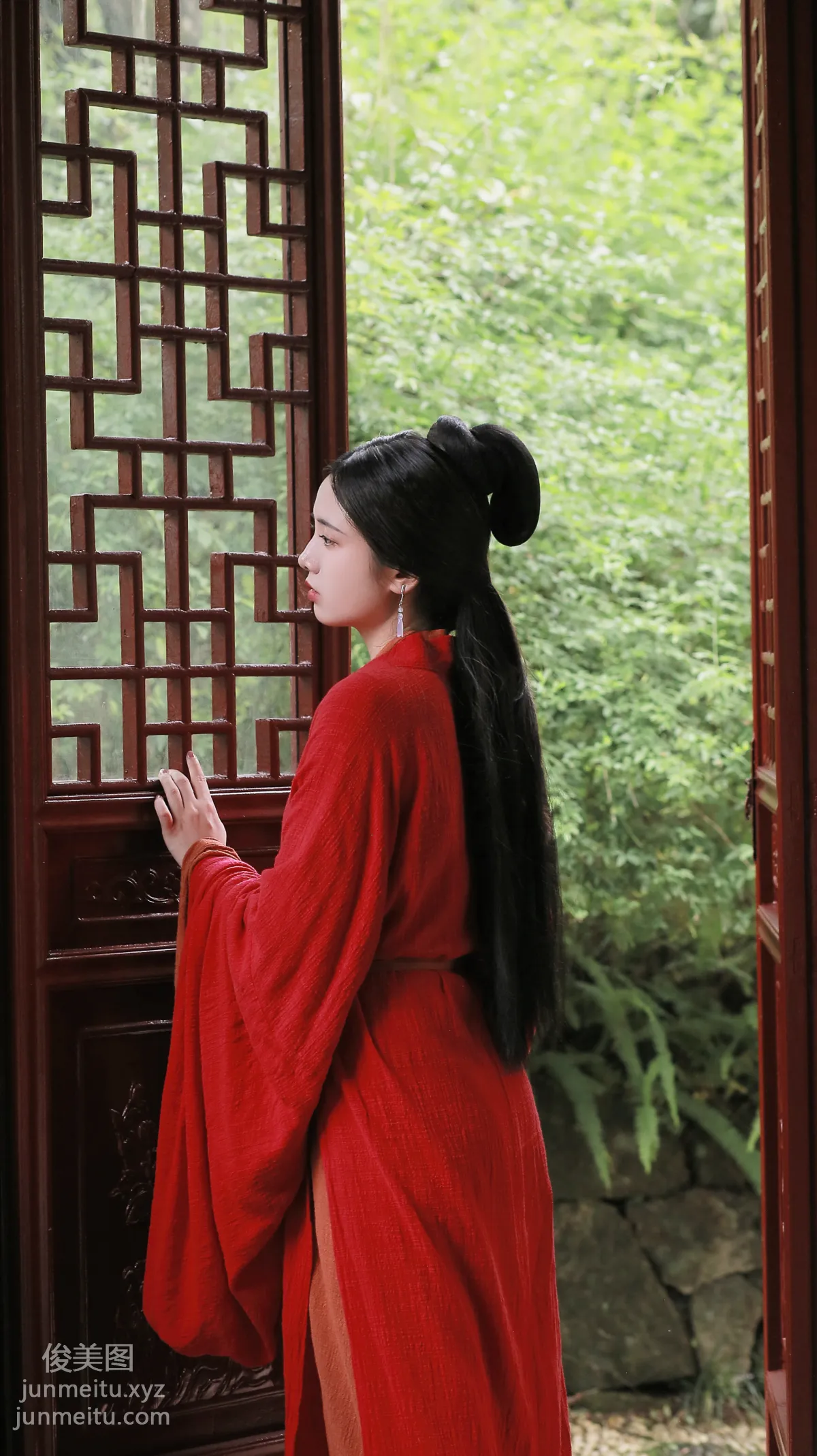 Yi Yue: YiTuYu photo 10
