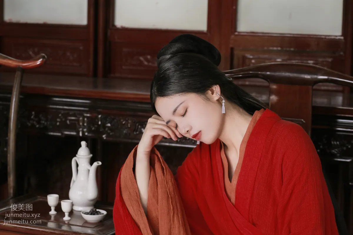 Yi Yue: YiTuYu photo 15