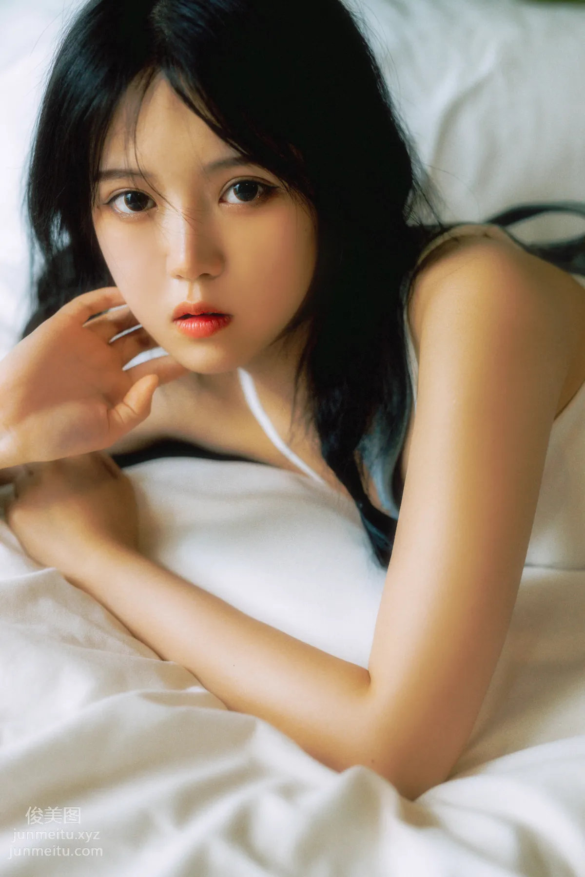 Wei Wei: YiTuYu photo 3