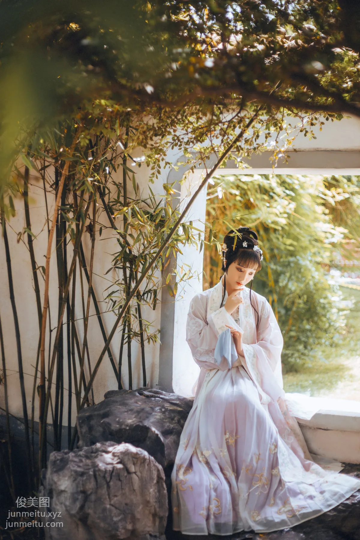 A Qi: YiTuYu photo 3