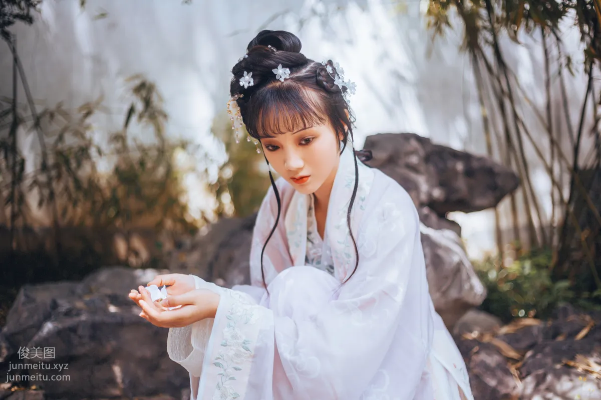 A Qi: YiTuYu photo 19