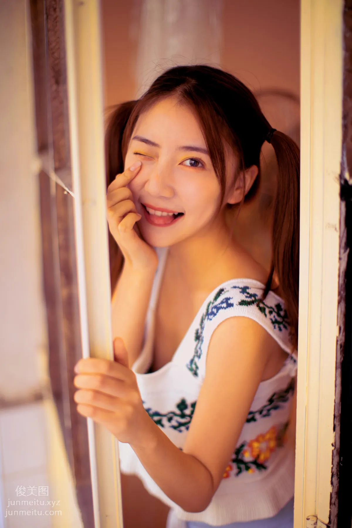 Lou Lou: YiTuYu photo 6
