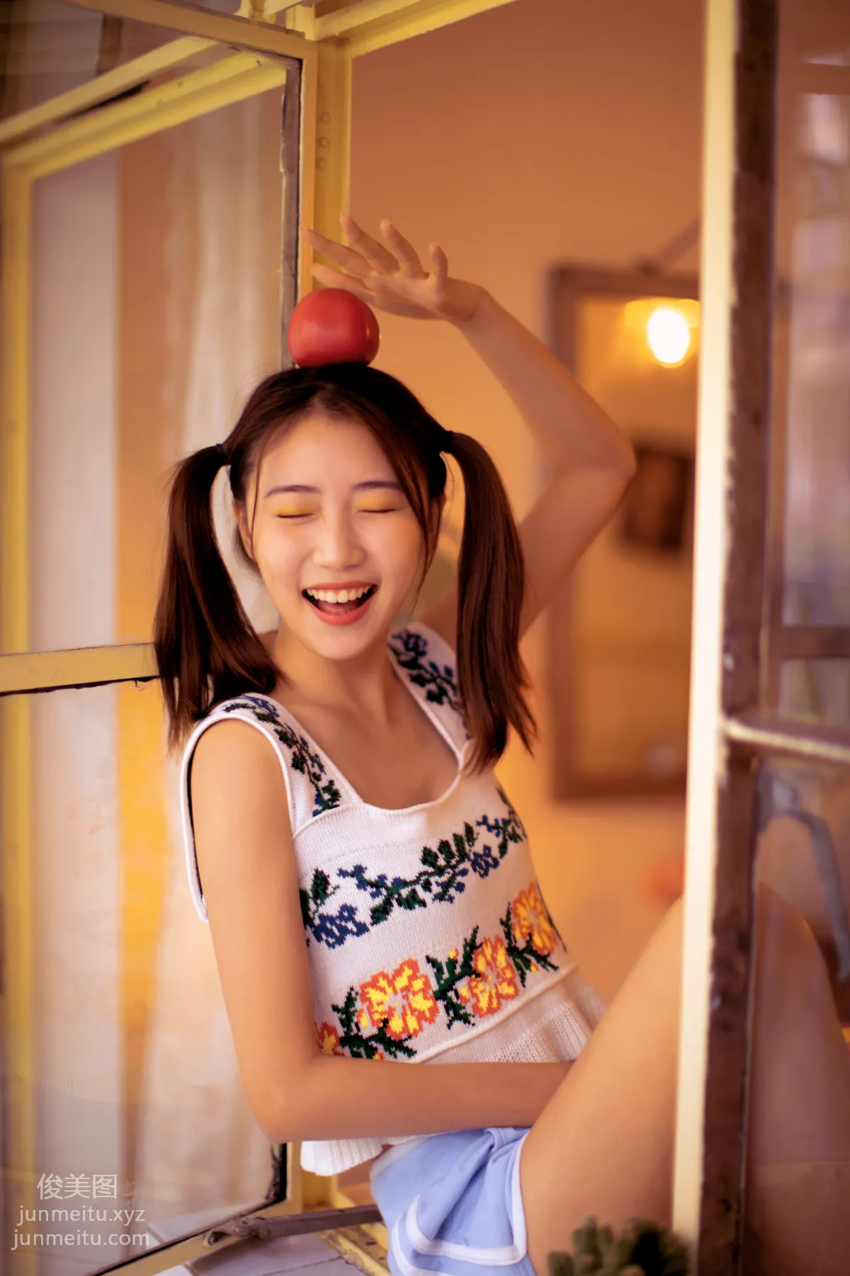 Lou Lou: YiTuYu photo 14