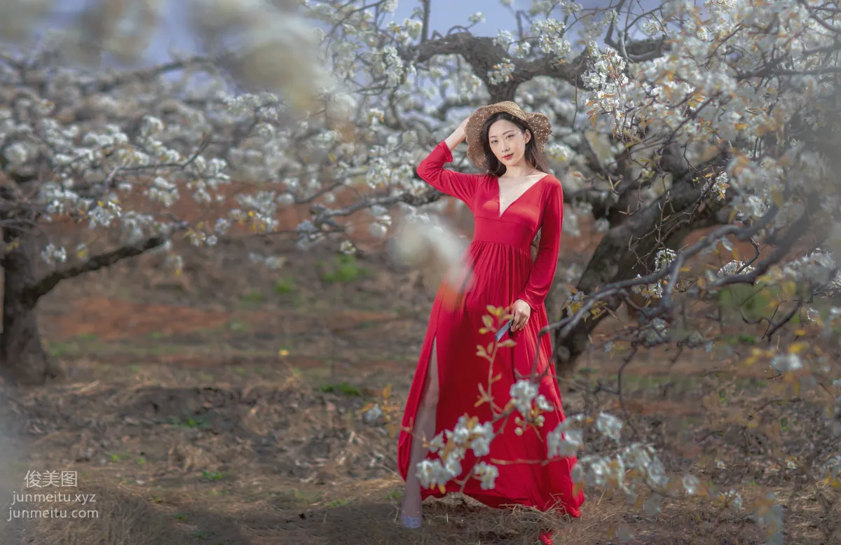 Ru Yi: YiTuYu photo 12