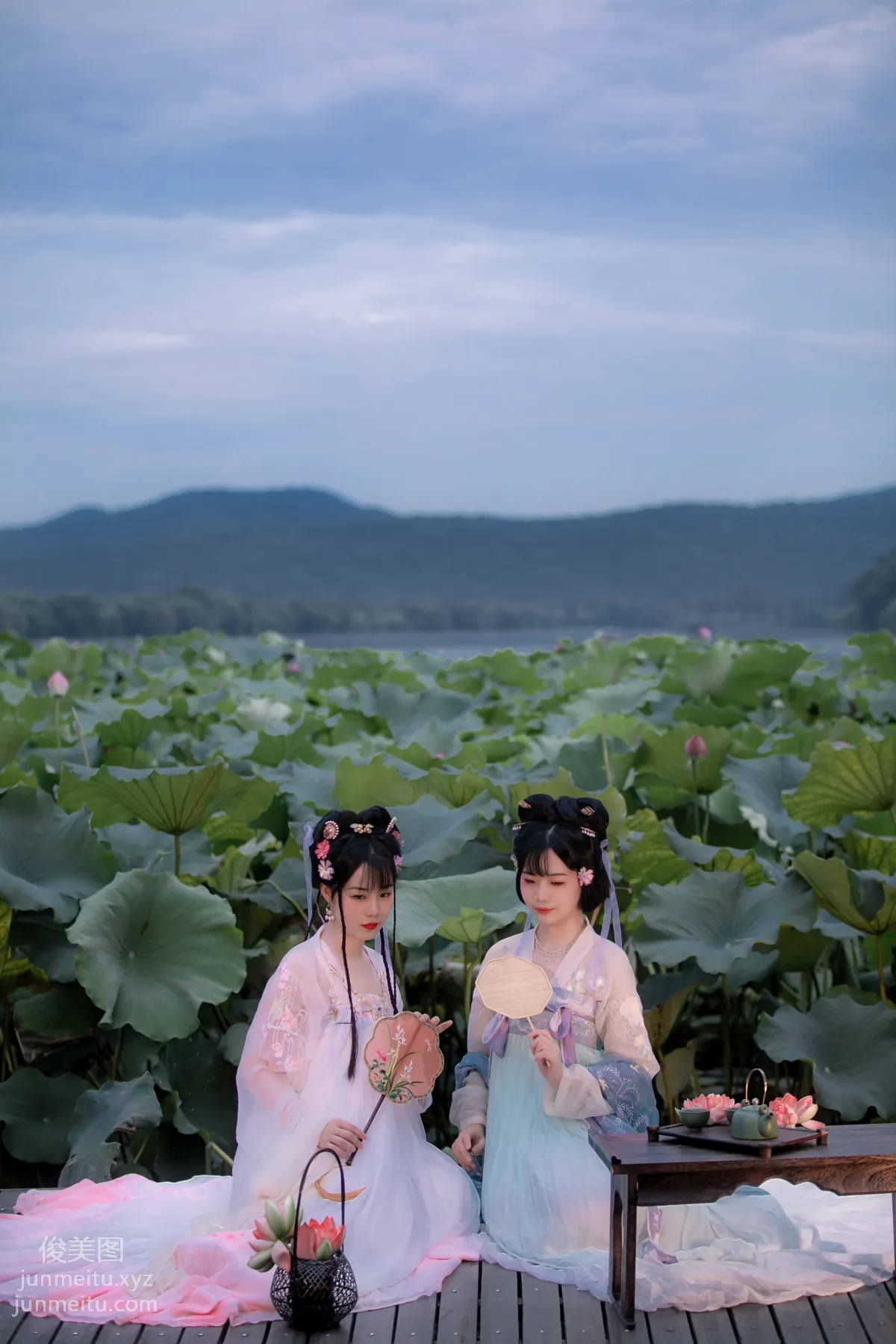Jiang Jiang: YiTuYu photo 3
