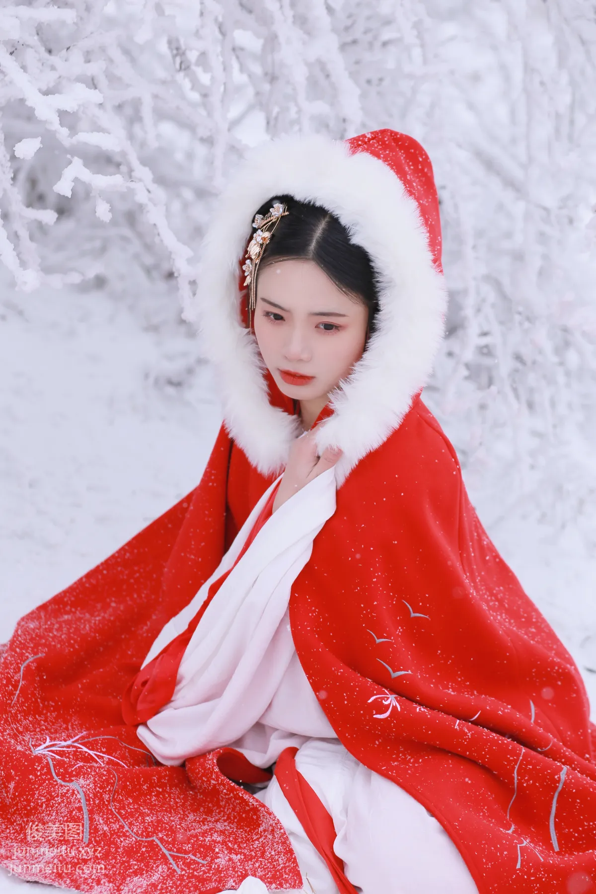 Yi Yue: YiTuYu photo 11