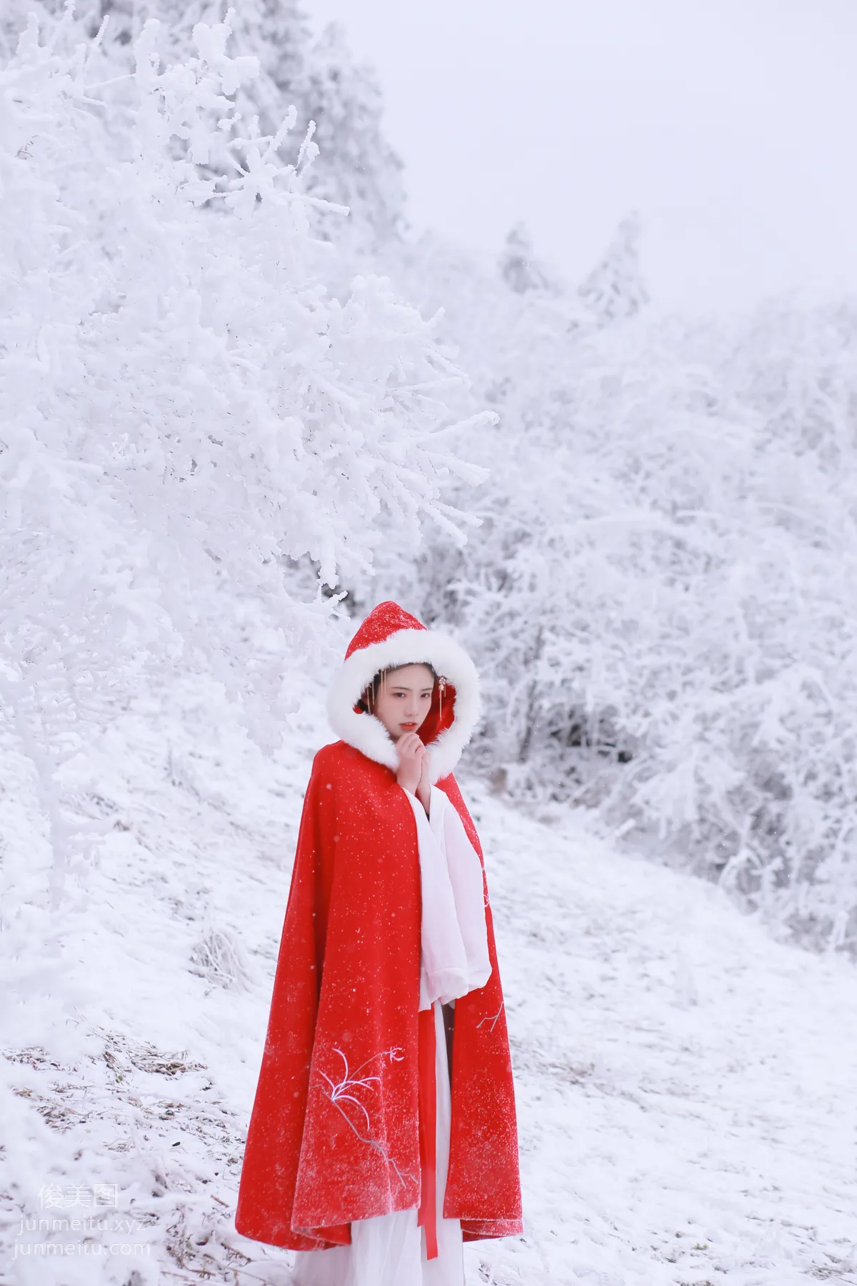 Yi Yue: YiTuYu photo 21