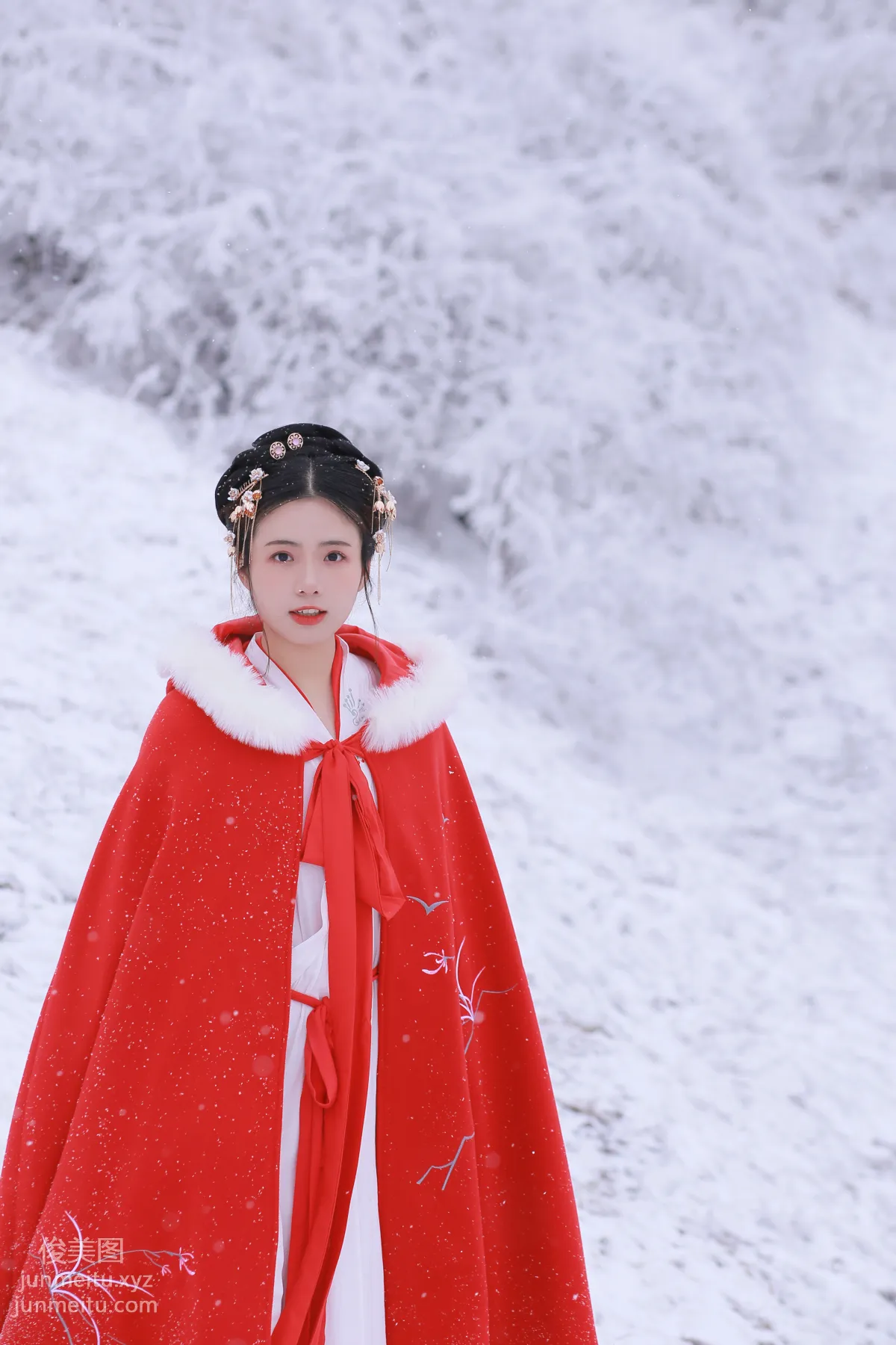 Yi Yue: YiTuYu photo 25