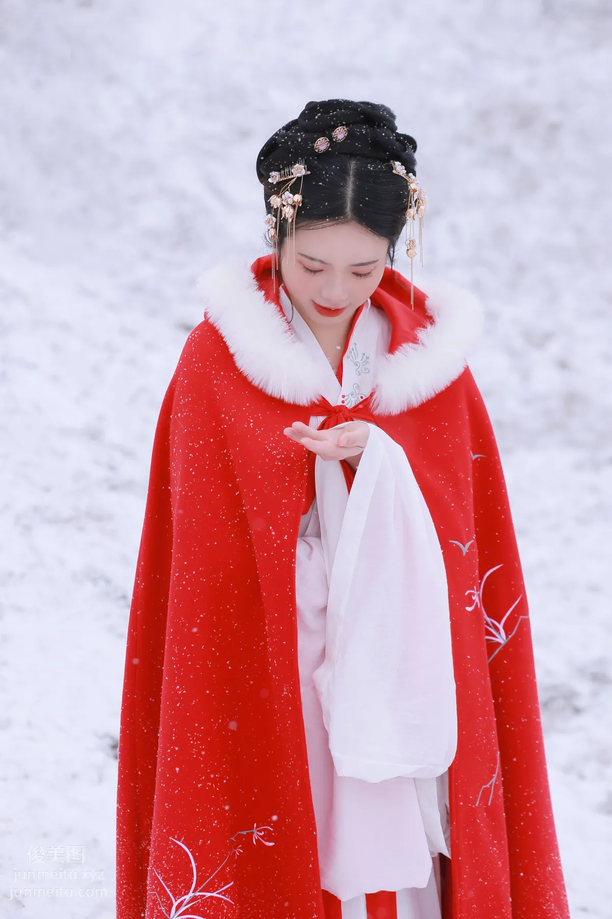 Yi Yue: YiTuYu photo 26