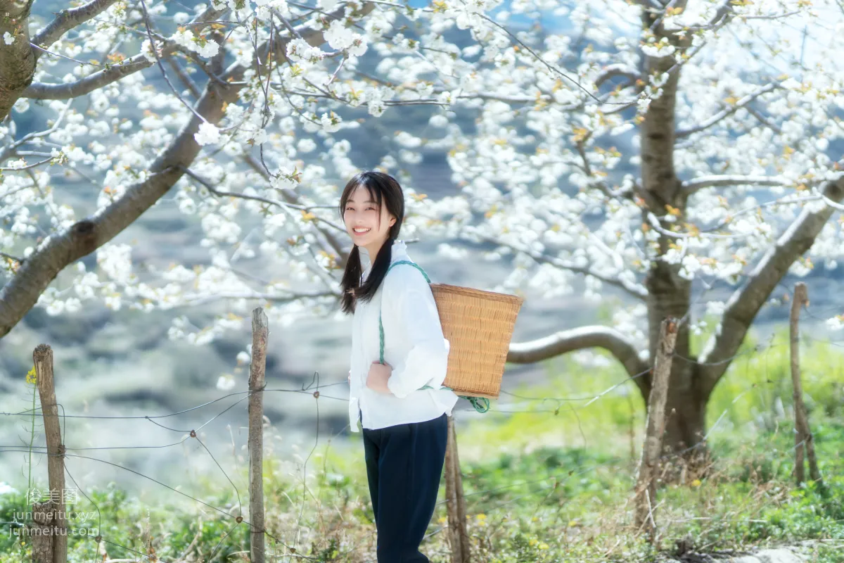 [YiTuYu] 2021.12.27 Little Swallow of Hometown Huan Huan photo 15