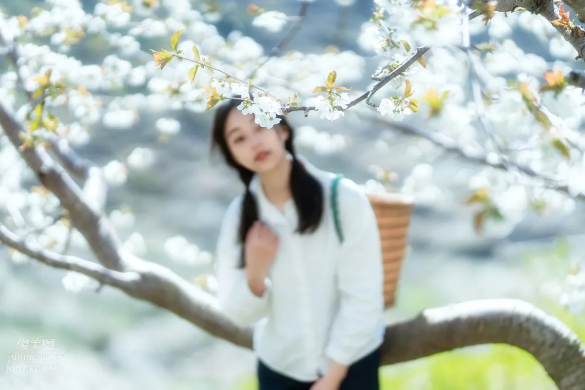 [YiTuYu] 2021.12.27 Little Swallow of Hometown Huan Huan photo 16