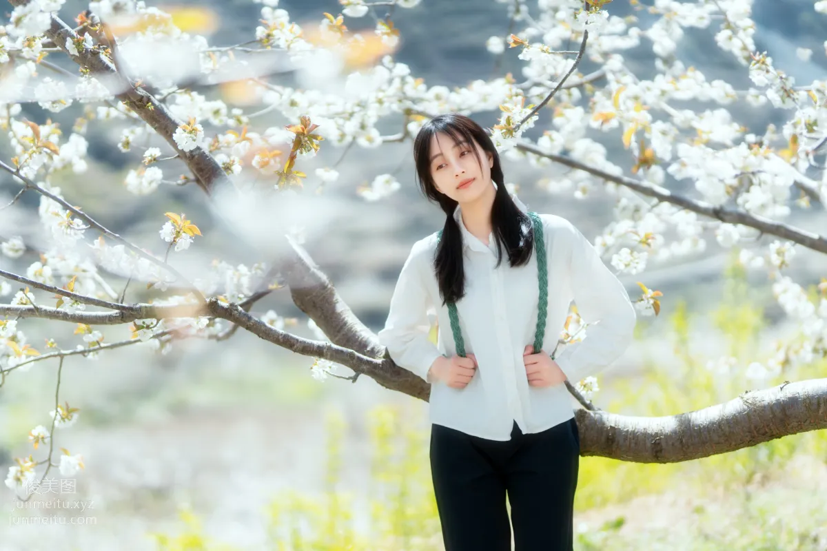[YiTuYu] 2021.12.27 Little Swallow of Hometown Huan Huan photo 23