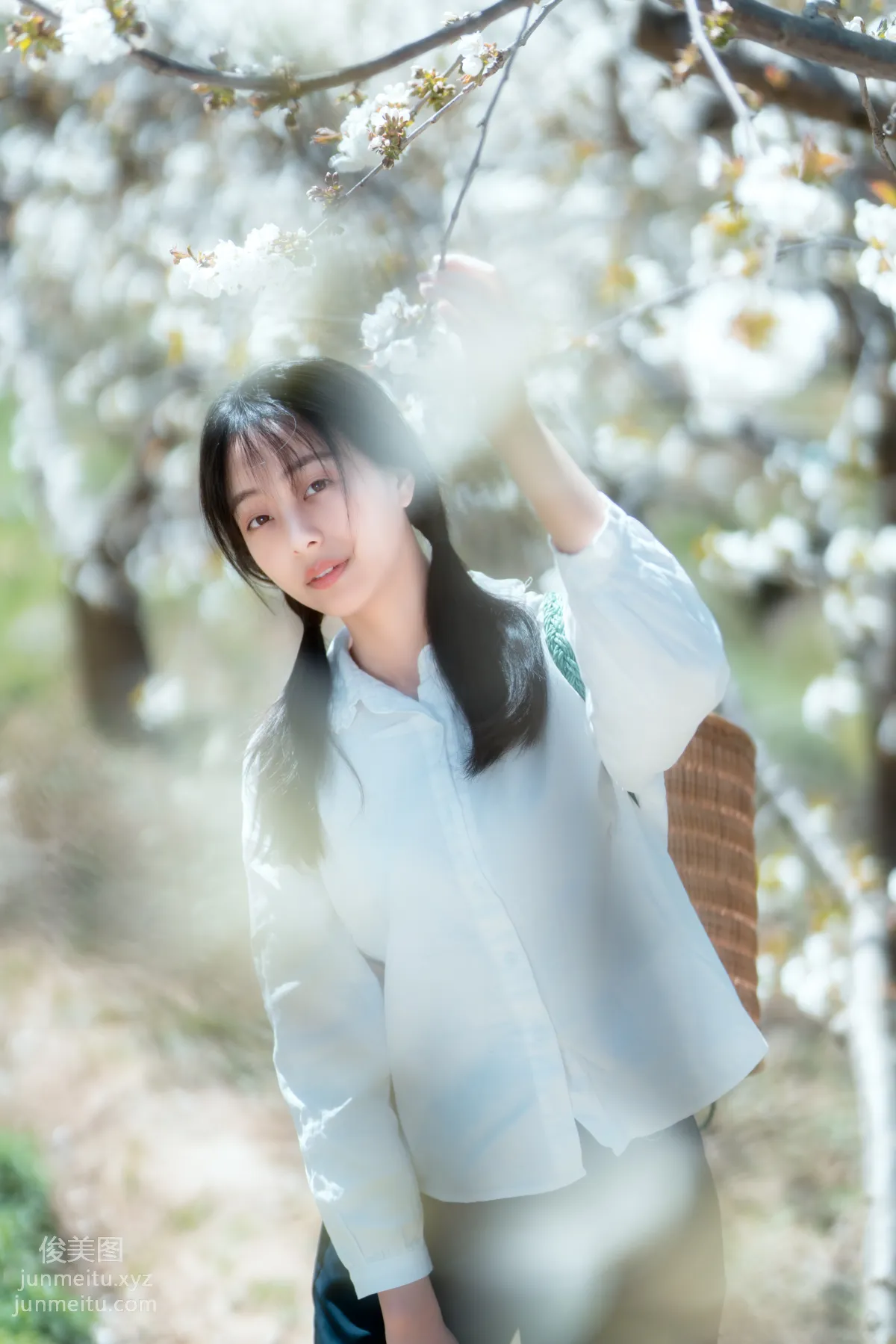 [YiTuYu] 2021.12.27 Little Swallow of Hometown Huan Huan photo 32