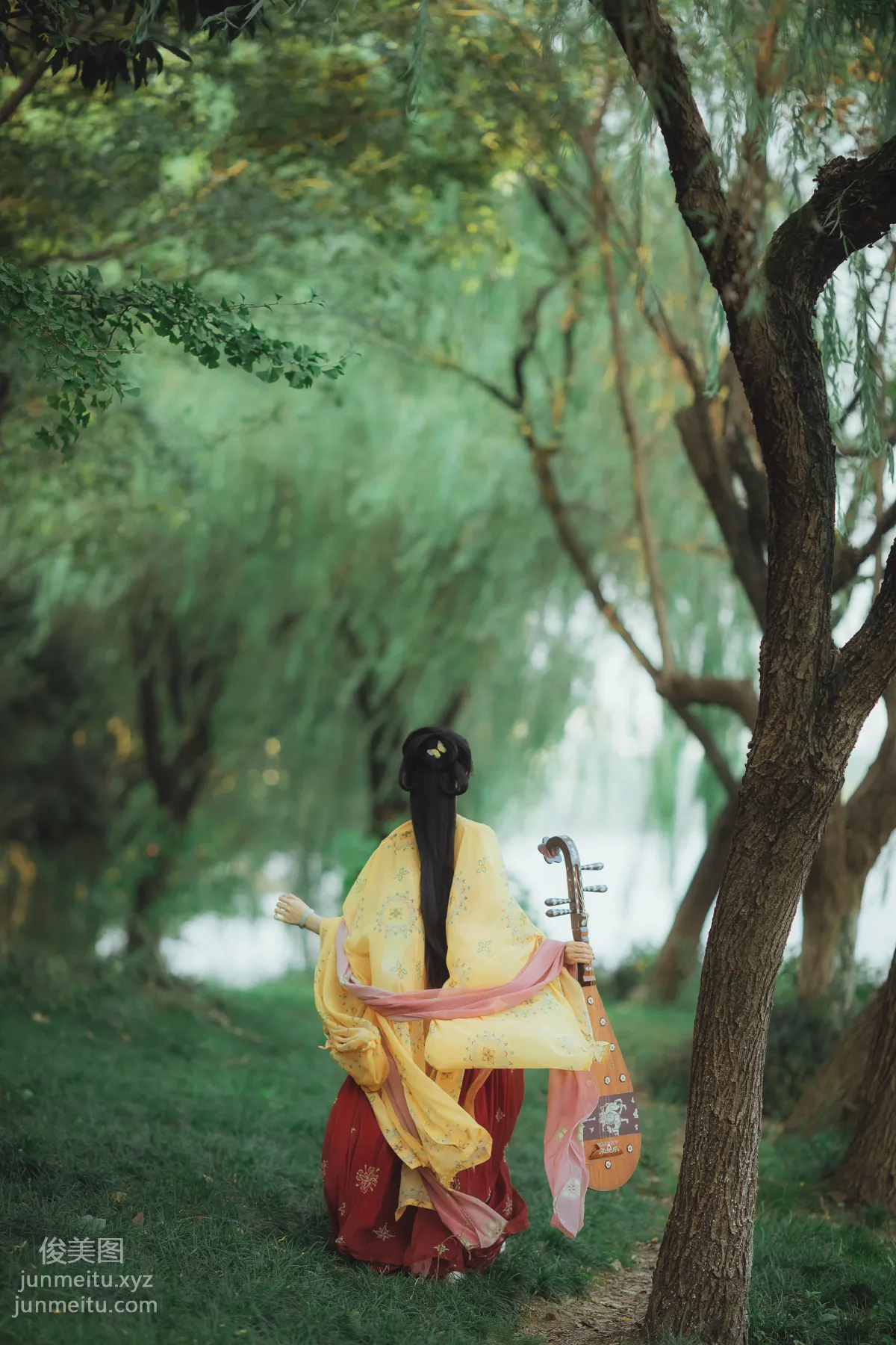Hong Li: YiTuYu photo 3