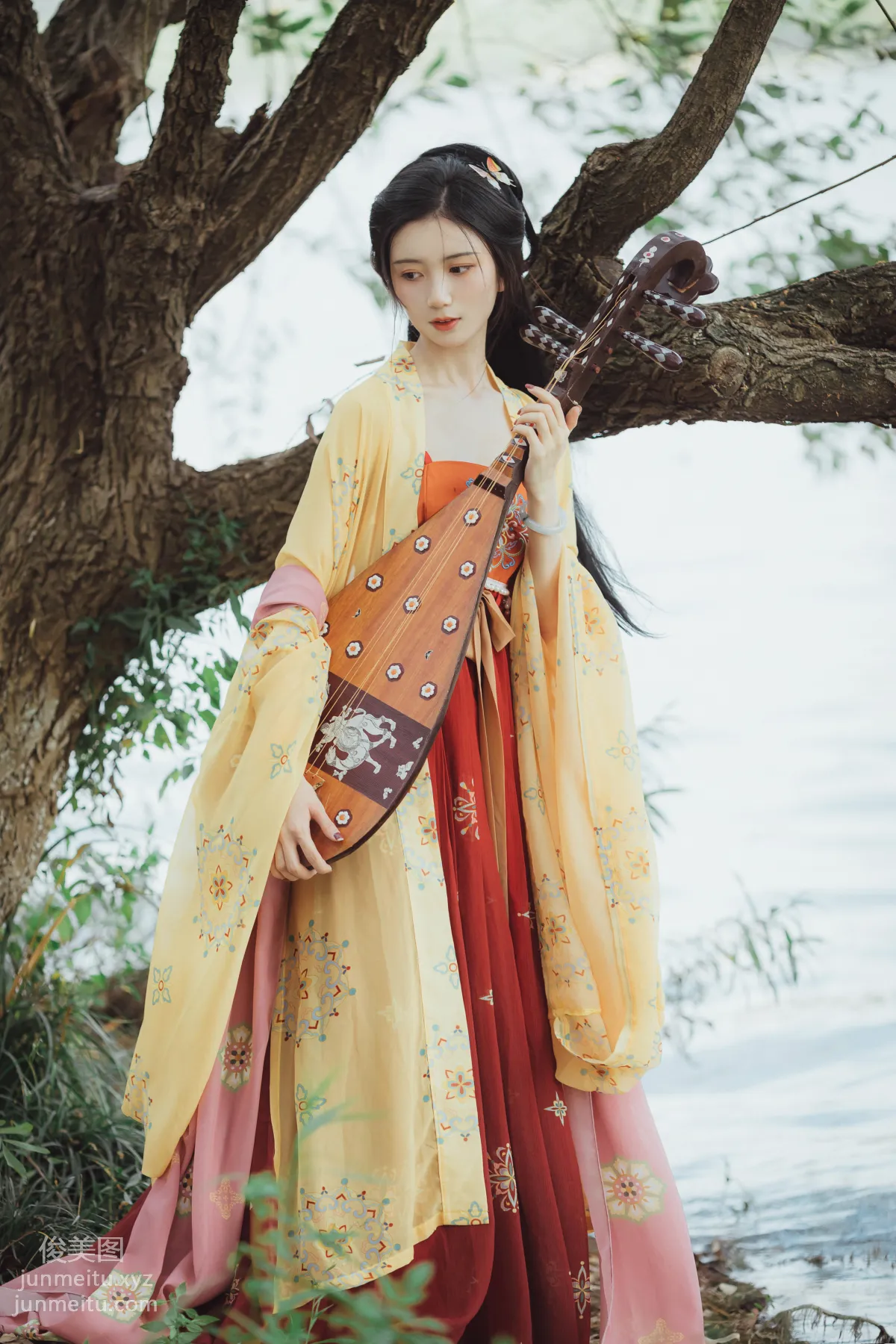 Hong Li: YiTuYu photo 4