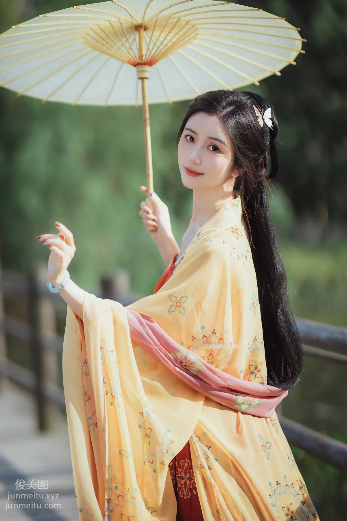 Hong Li: YiTuYu photo 12