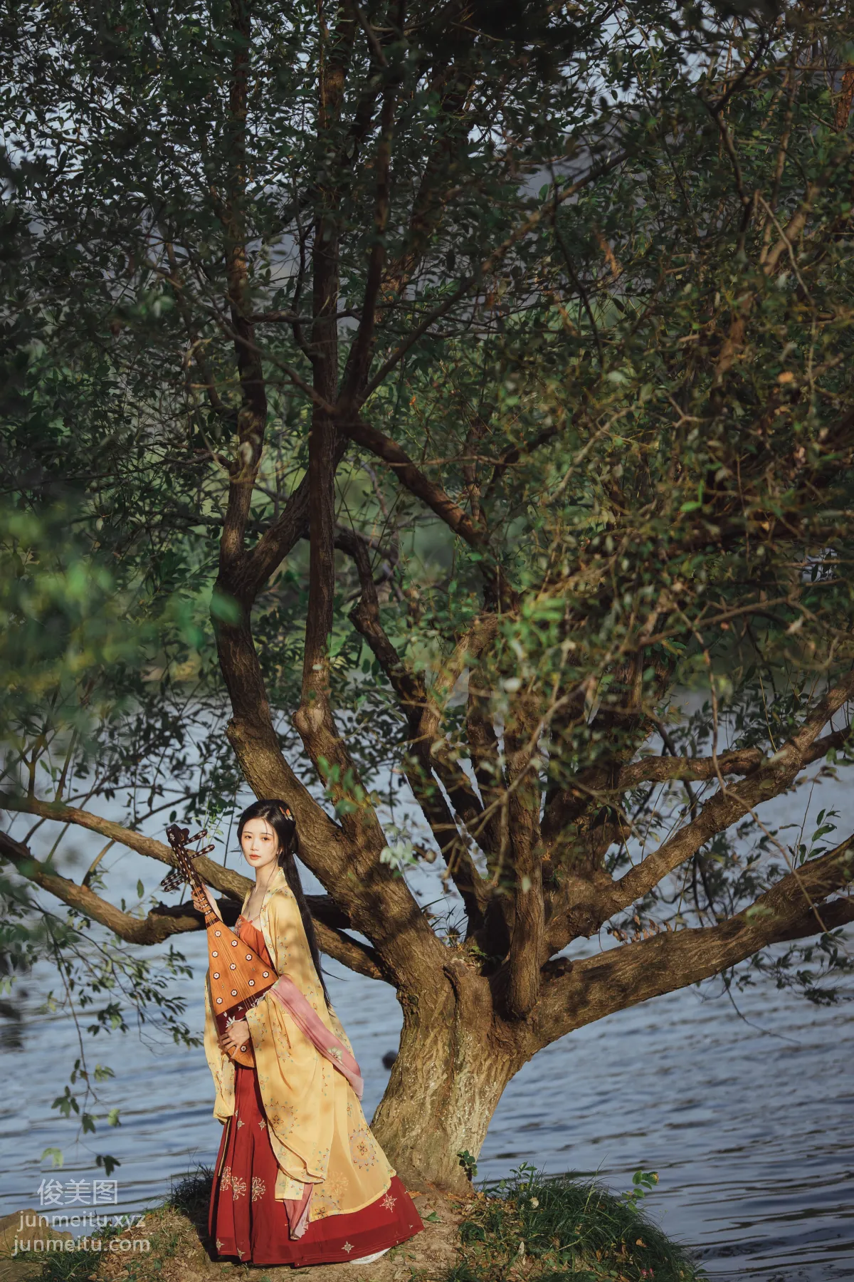 Hong Li: YiTuYu photo 18
