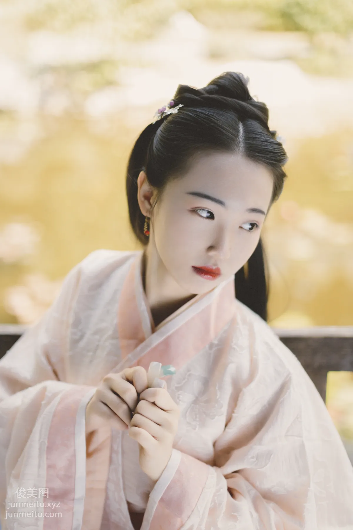 A Yan: YiTuYu photo 8