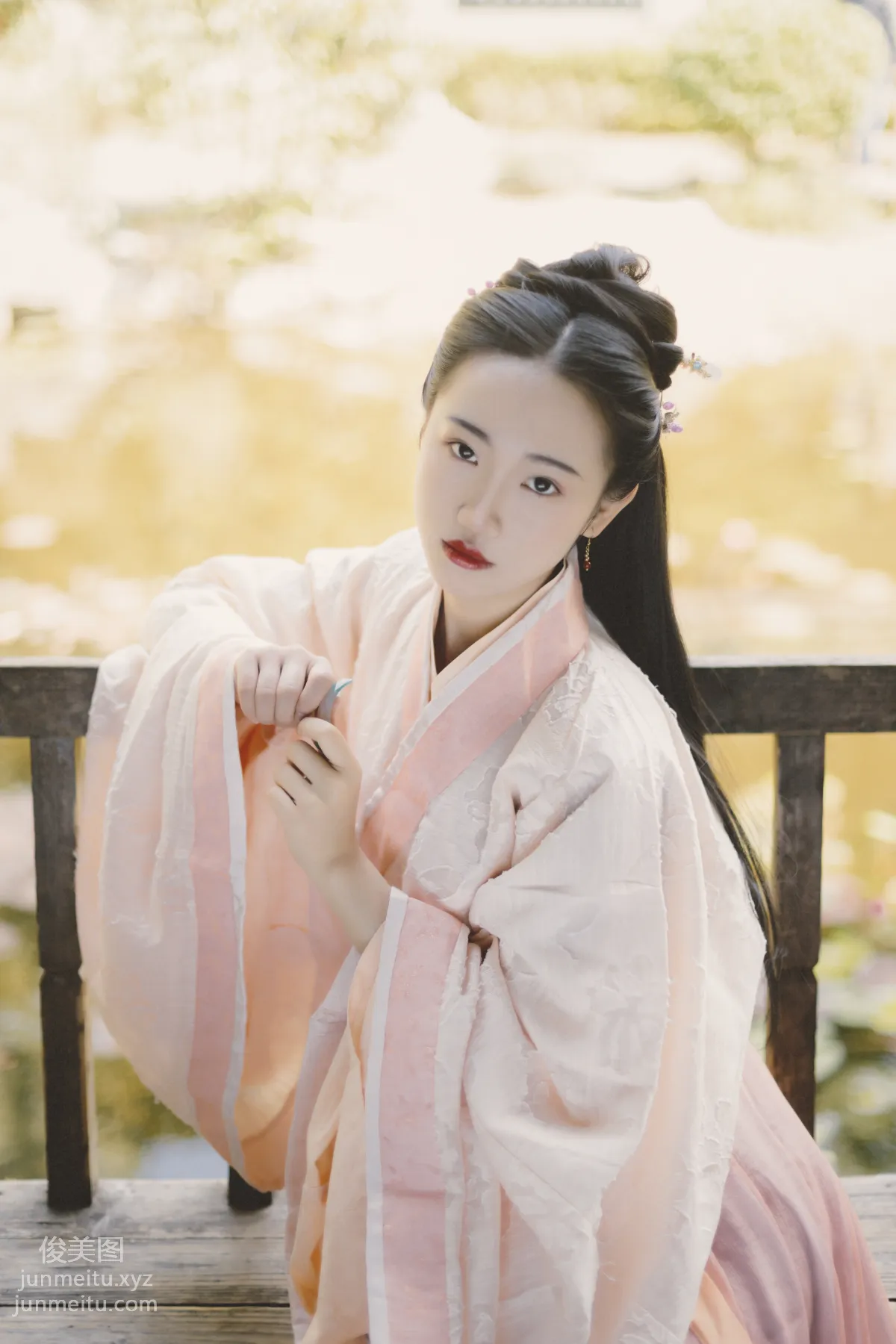 A Yan: YiTuYu photo 11