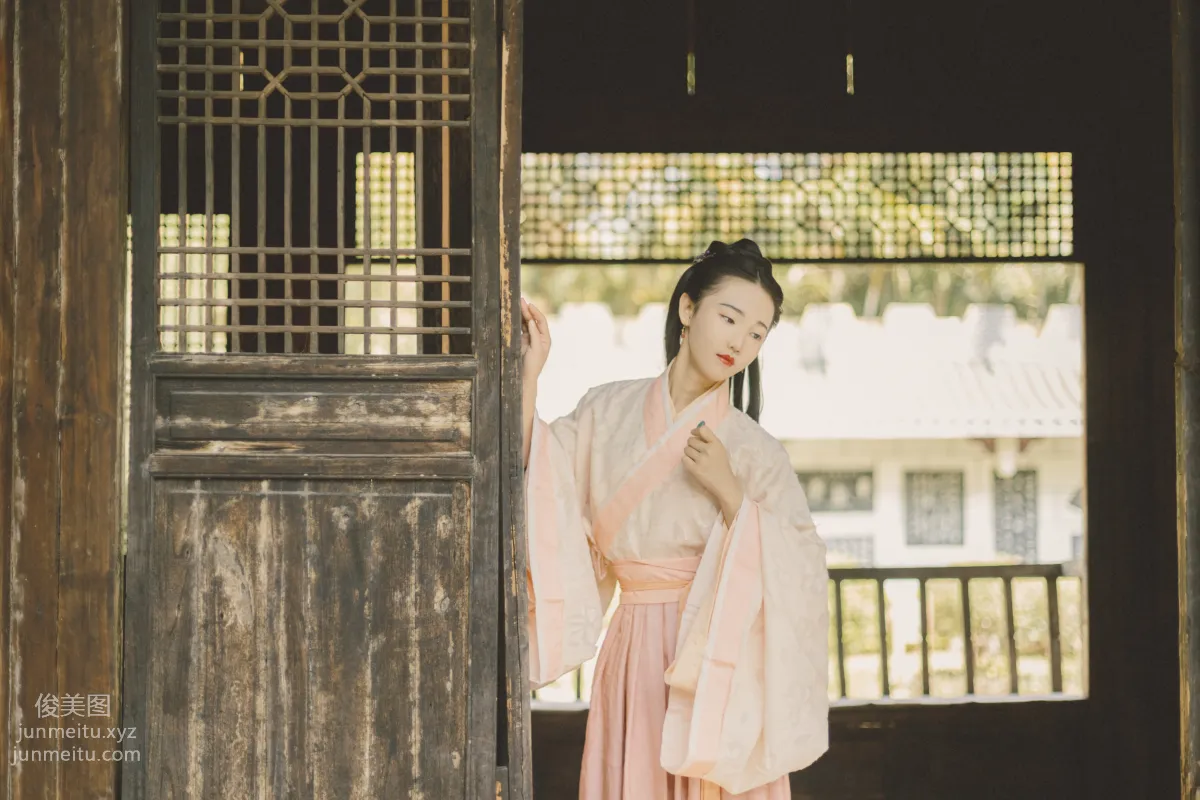 A Yan: YiTuYu photo 14