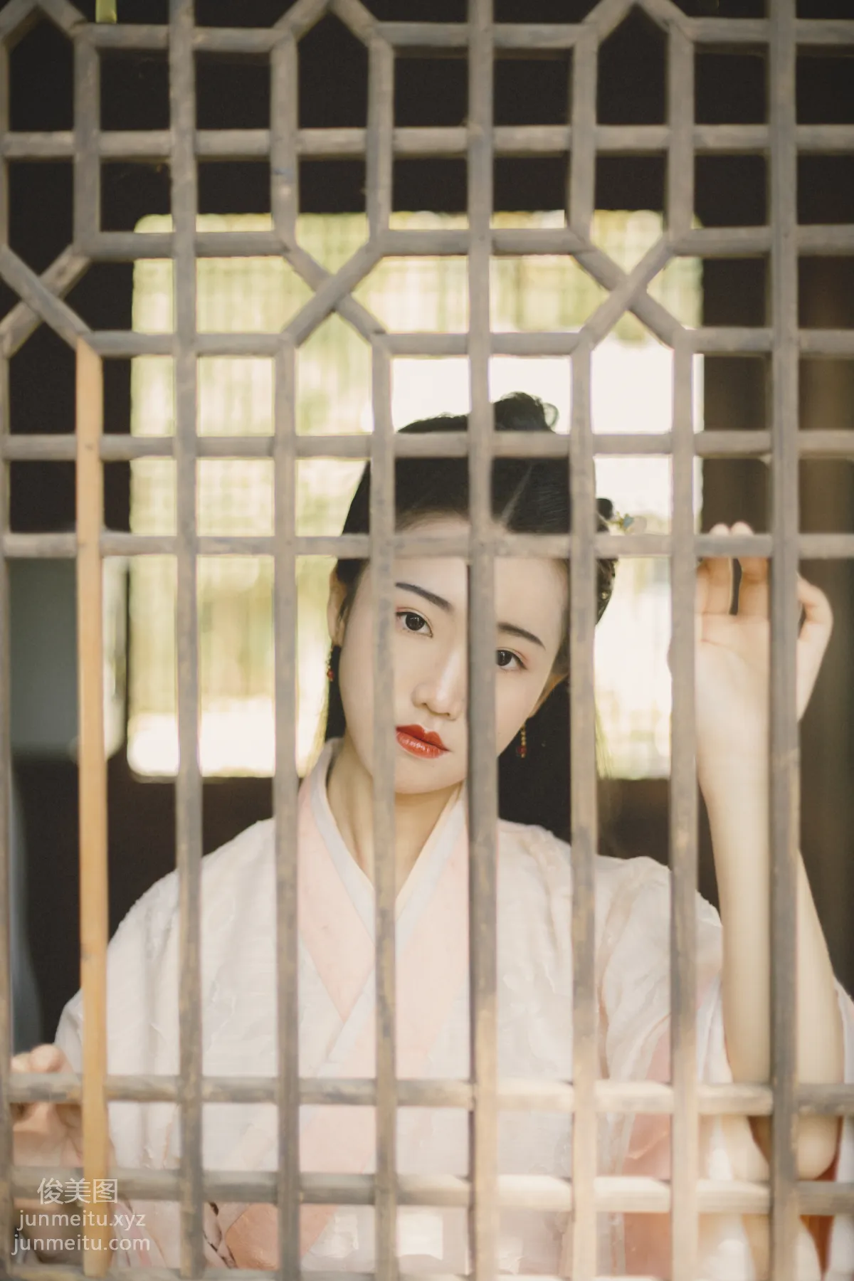 A Yan: YiTuYu photo 21