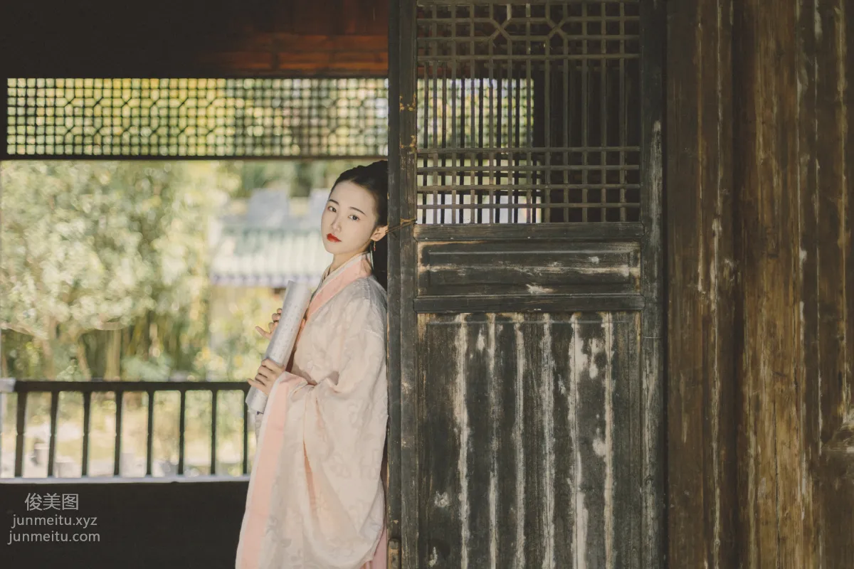 A Yan: YiTuYu photo 24