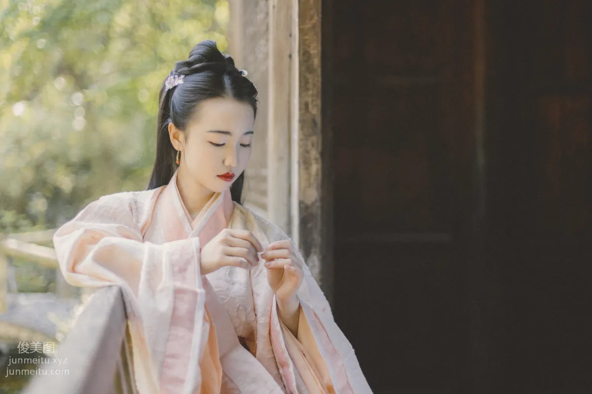 A Yan: YiTuYu photo 29
