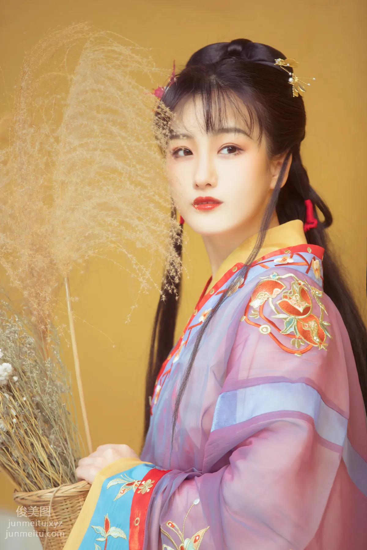 Yun Dou: YiTuYu photo 7