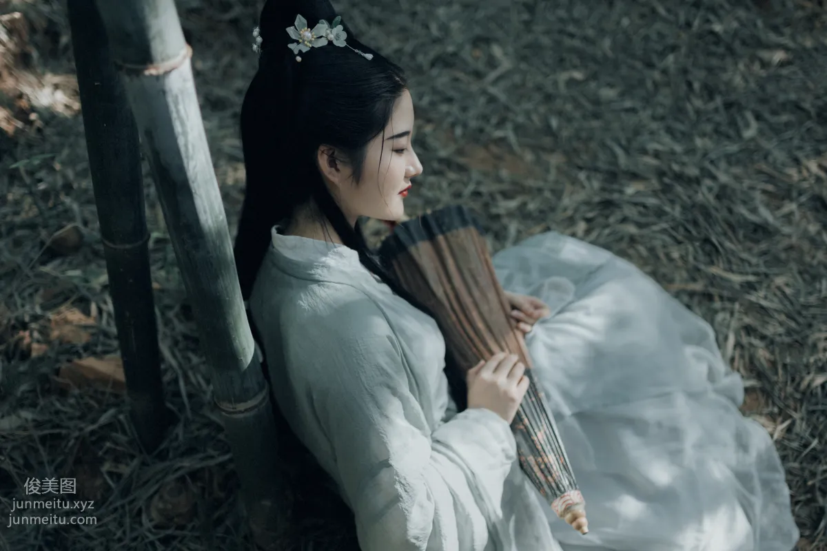 Meng Nan: YiTuYu photo 17