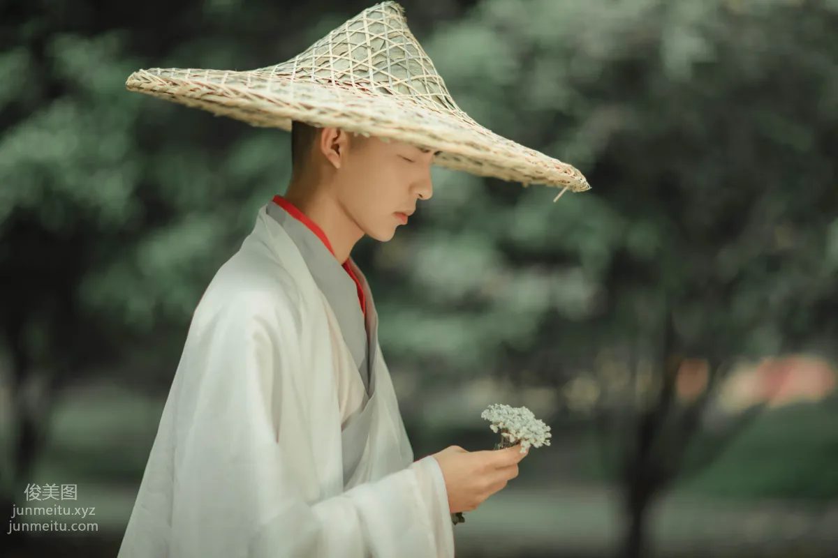 [YiTuYu] 2022.01.03 Brushing Flowers, Yiqian Zhida Riri photo 8