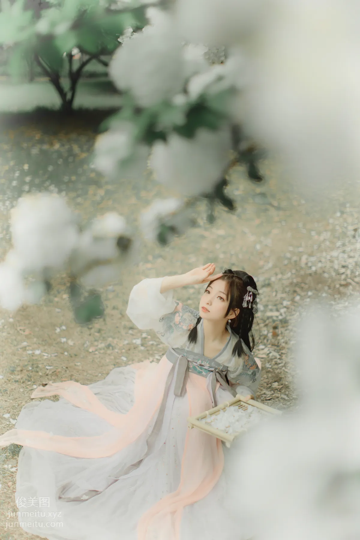 [YiTuYu] 2022.01.03 Brushing Flowers, Yiqian Zhida Riri photo 14