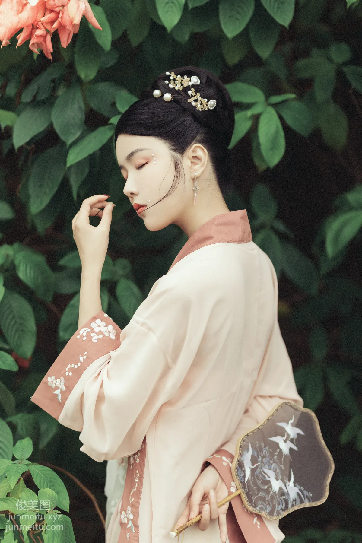 San Zhongzi: YiTuYu photo 6