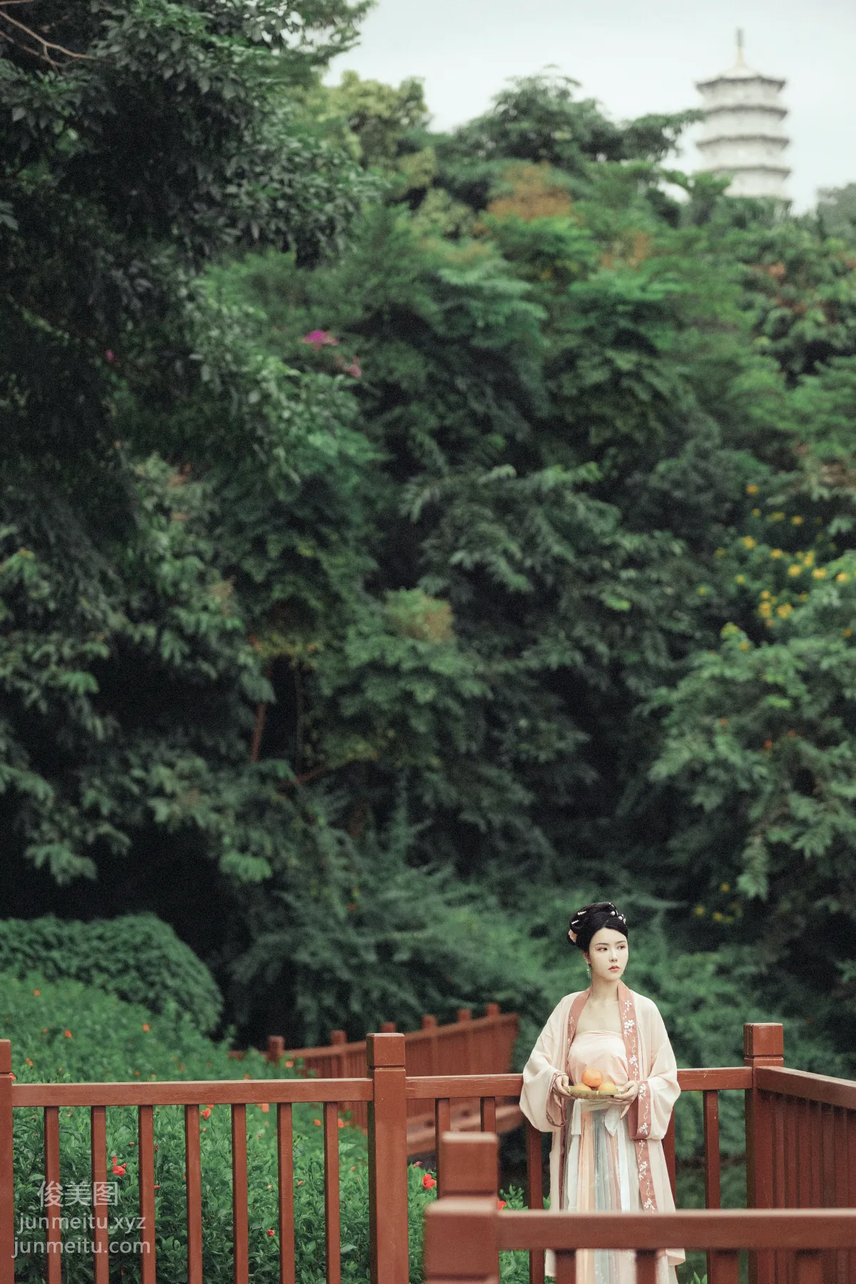 San Zhongzi: YiTuYu photo 9