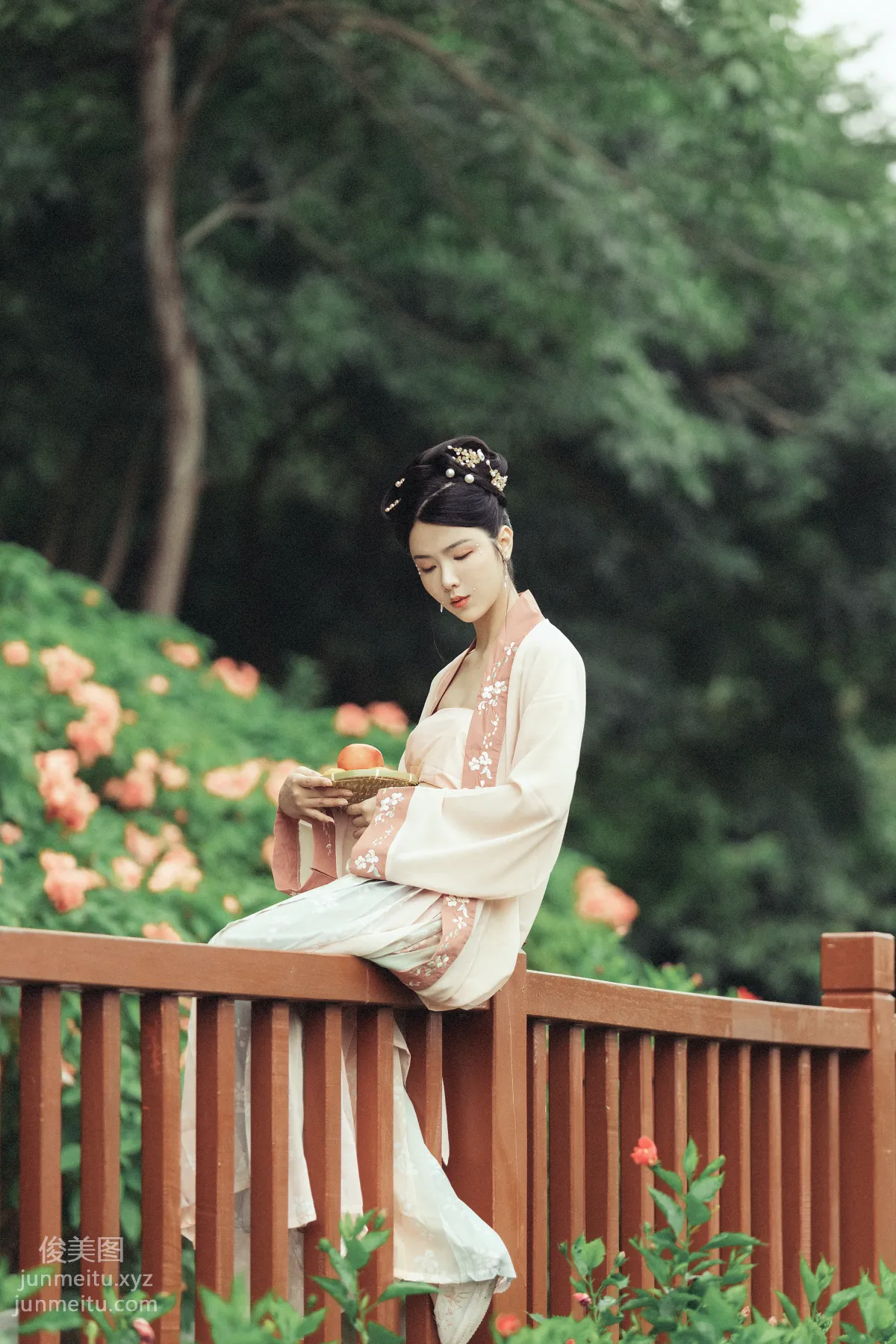 San Zhongzi: YiTuYu photo 15