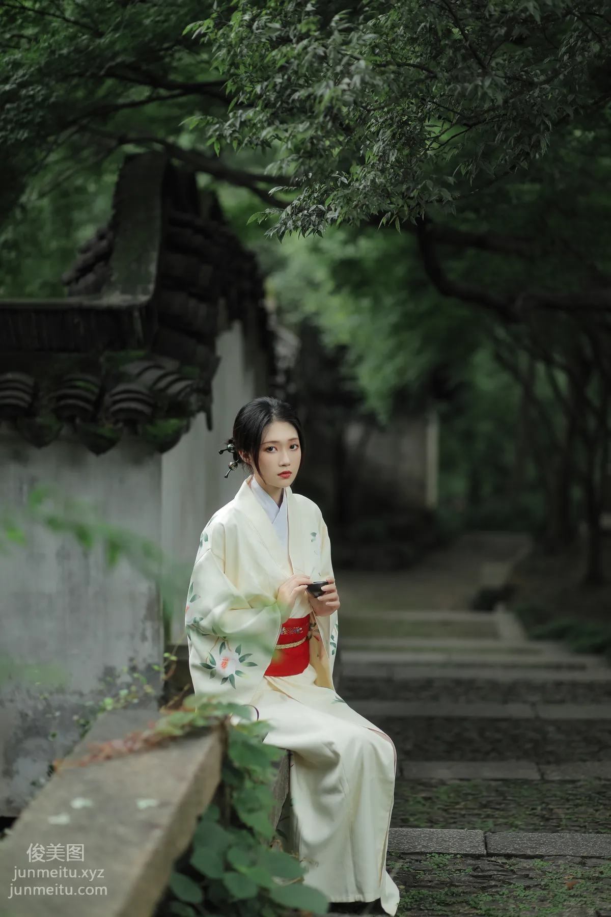 Liu Liu: YiTuYu photo 9