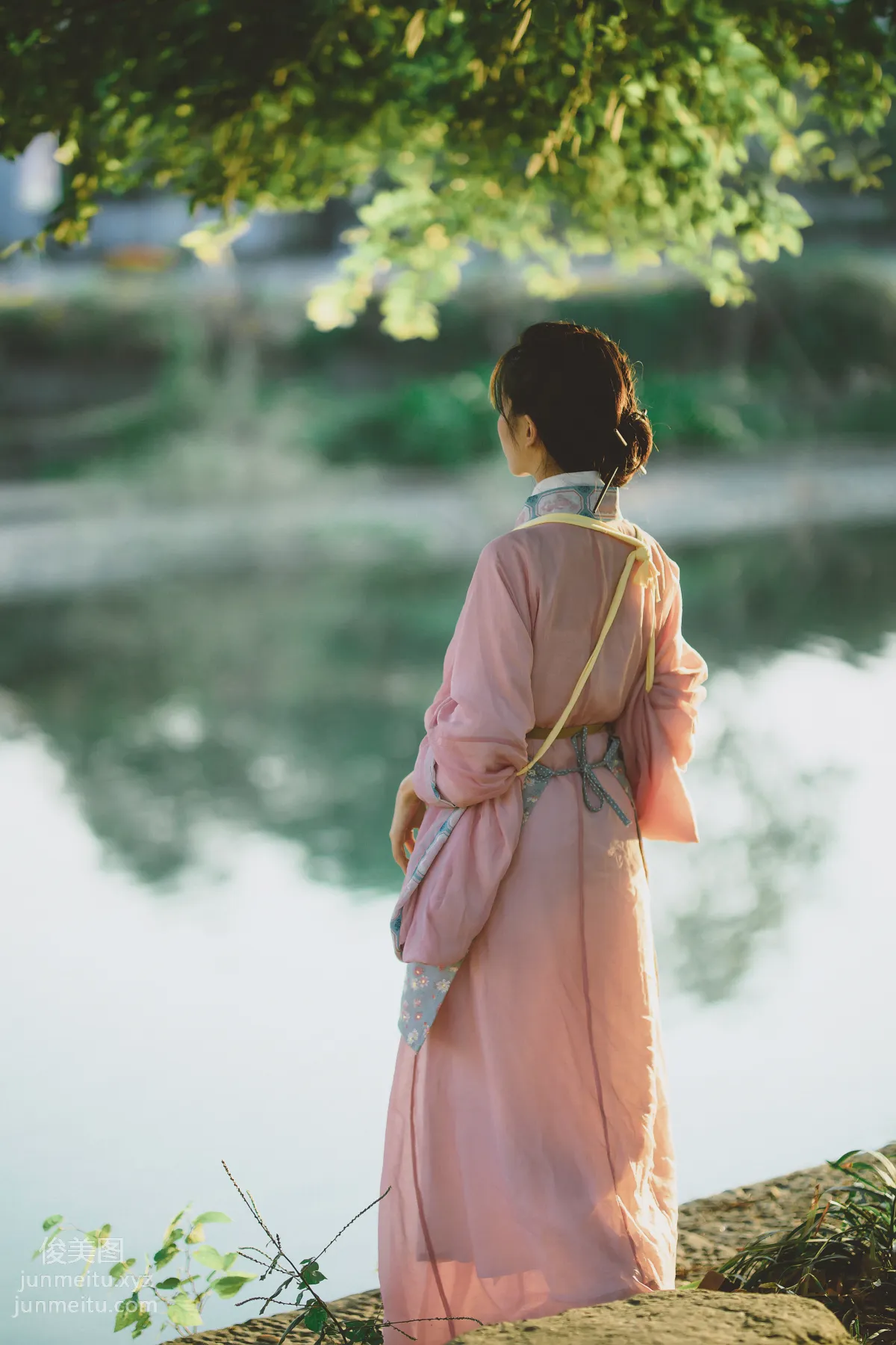 [YiTuYu] 2022.01.10 Plain Clothes and Simple Meals, Content for Life, Xiao Qinghan photo 7