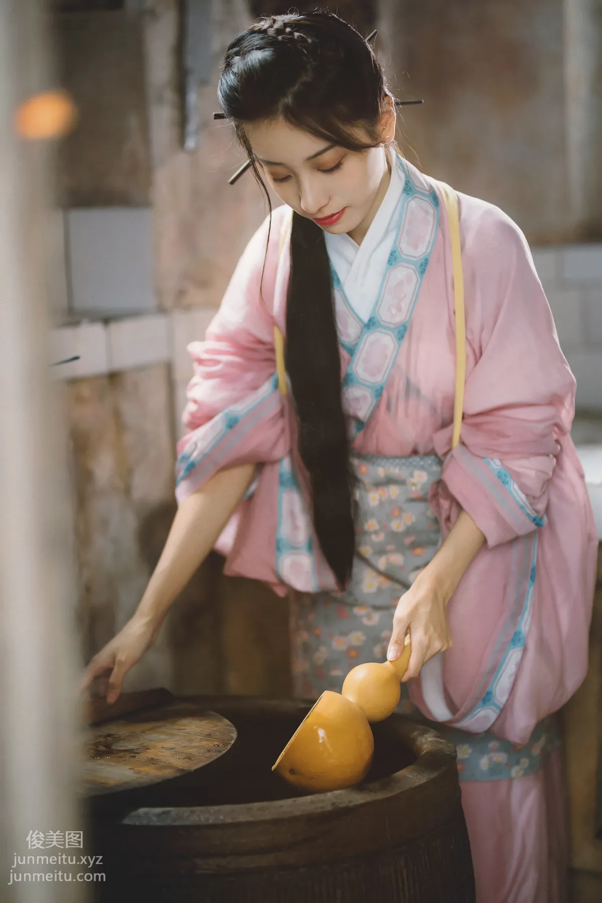 [YiTuYu] 2022.01.10 Plain Clothes and Simple Meals, Content for Life, Xiao Qinghan photo 18
