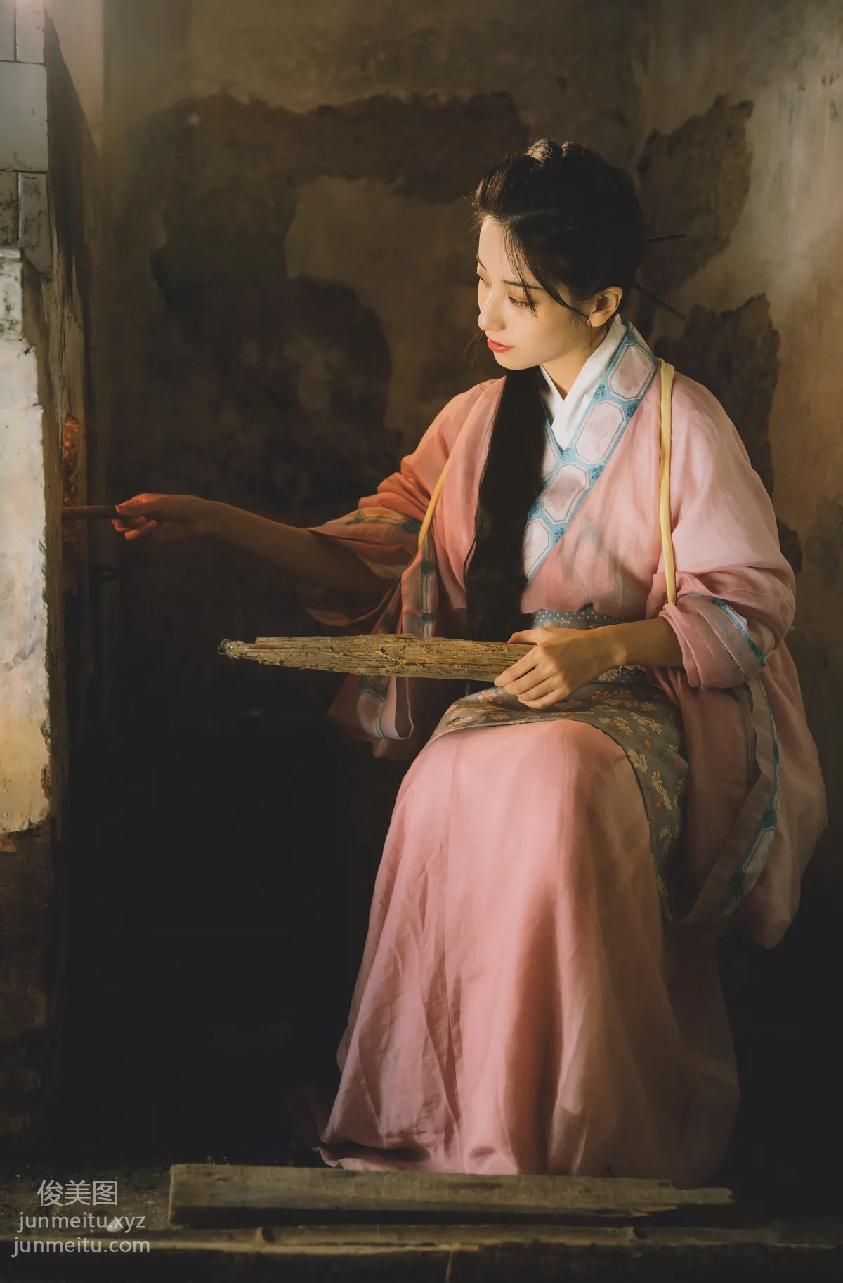 [YiTuYu] 2022.01.10 Plain Clothes and Simple Meals, Content for Life, Xiao Qinghan photo 19